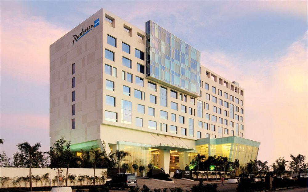 Radisson Blu Hotel Pune Kharadi Exterior photo Radisson Blu Hotel, Pune