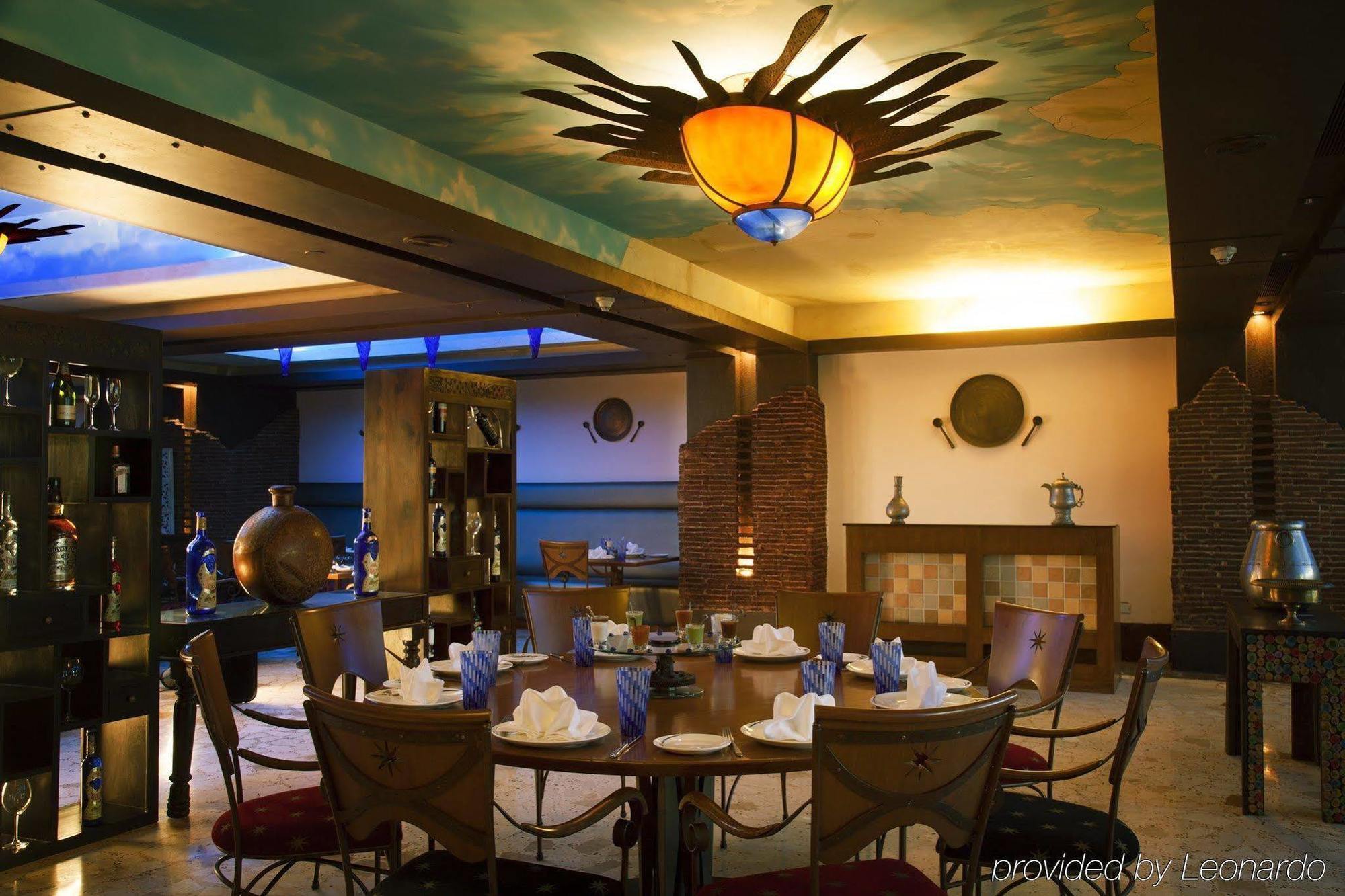 Radisson Blu Hotel Pune Kharadi Exterior photo The interior of the restaurant